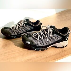 The North Face Men's Ultra 109 GTX Trail Running Shoes. Like new.